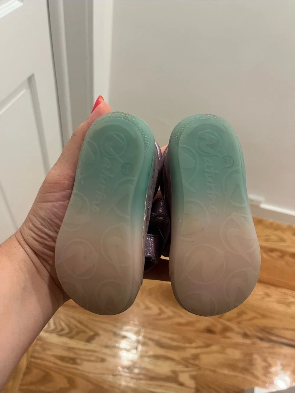 Naturino Cocoon Celeste Lilac size 19 EU/4 US